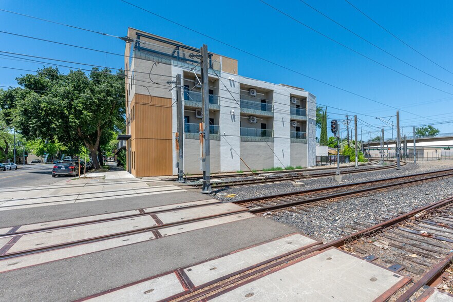 More Photos Of 1915 S St, Sacramento Apartments For Sale