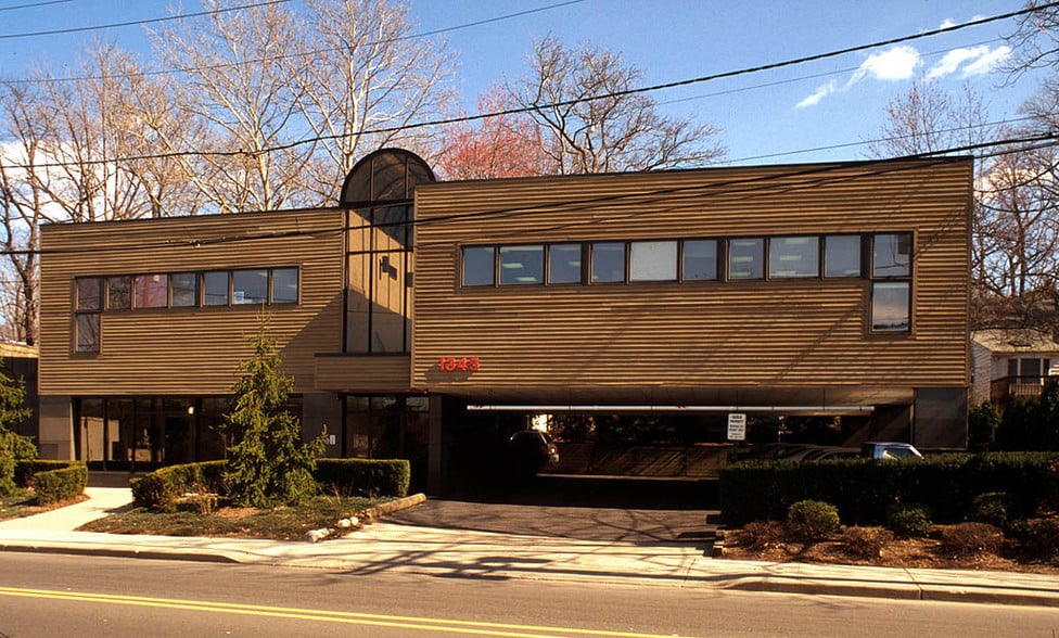 More Photos Of 1345 Queen Anne Rd, Teaneck Office For Lease