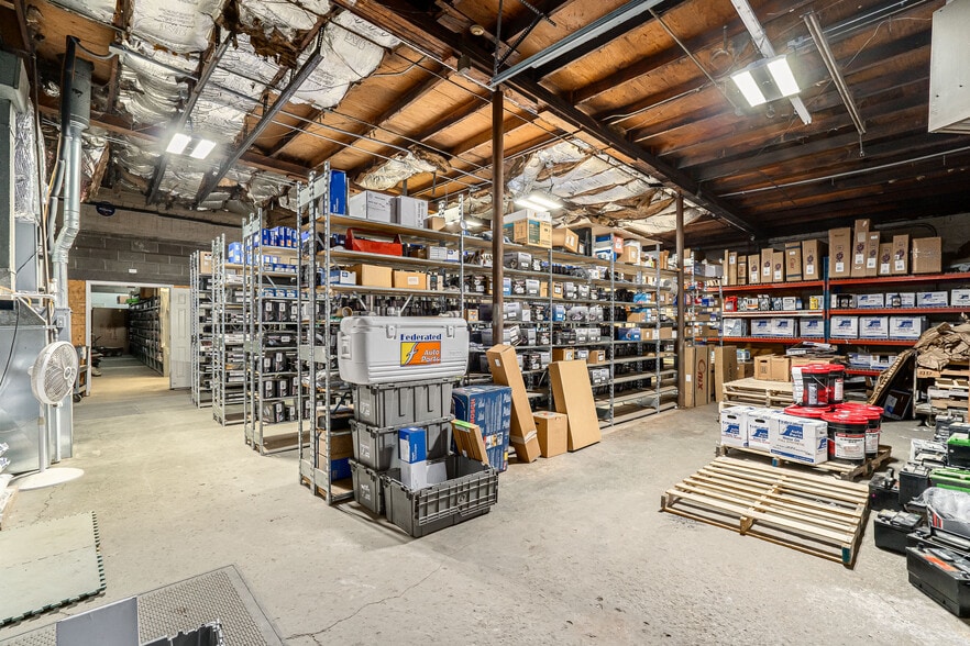 More Photos Of 3958 Cane Run Rd, Louisville Freestanding For Sale