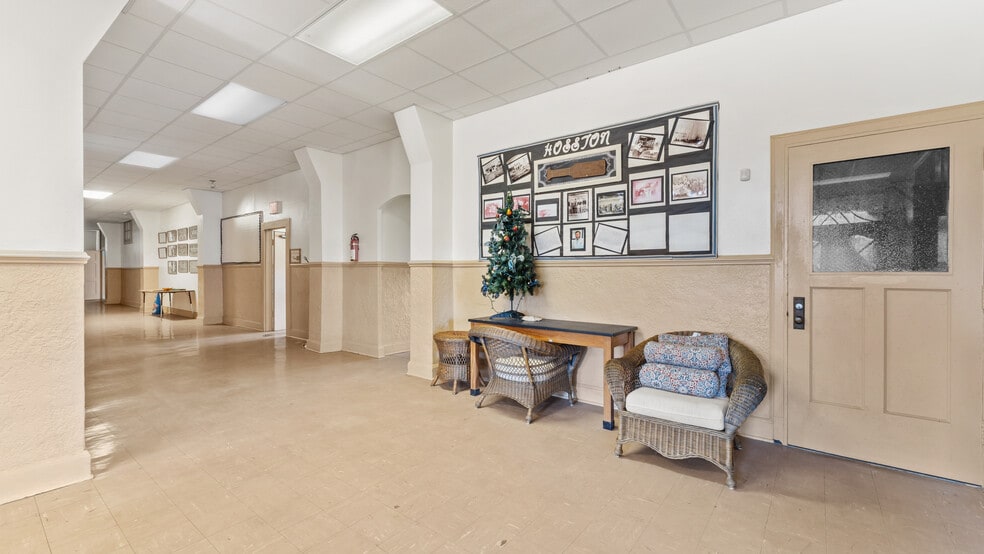 More Photos Of 14905 Oak St, Hosston Schools For Sale