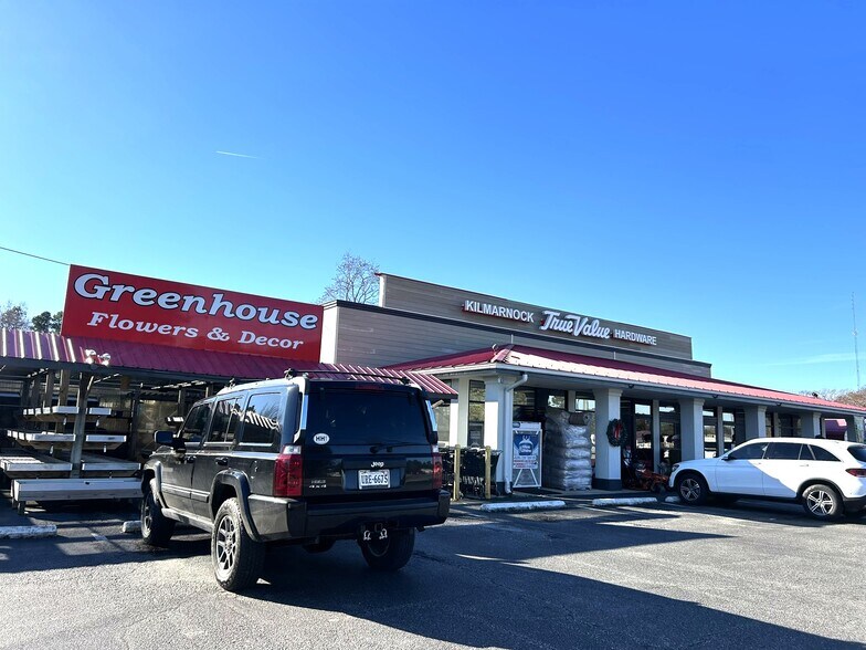 More Photos Of 469 N Main St, Kilmarnock Freestanding For Sale