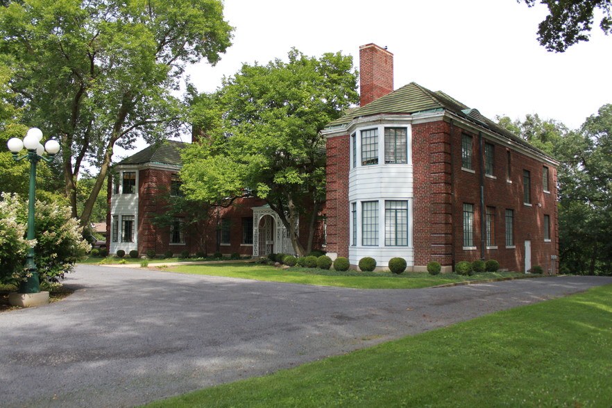 Primary Photo Of 2619 W Heading Ave, West Peoria Office For Lease