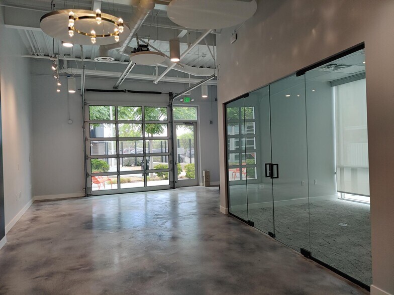 More Photos Of 3748 Bayer Ave, Long Beach Office For Lease