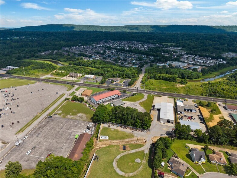 More Photos Of 2441 Moody Pky, Moody Freestanding For Sale