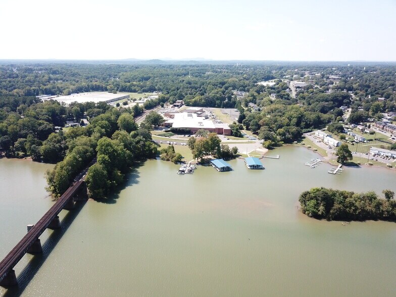 More Photos Of 1500 River Dr, Belmont Warehouse For Lease