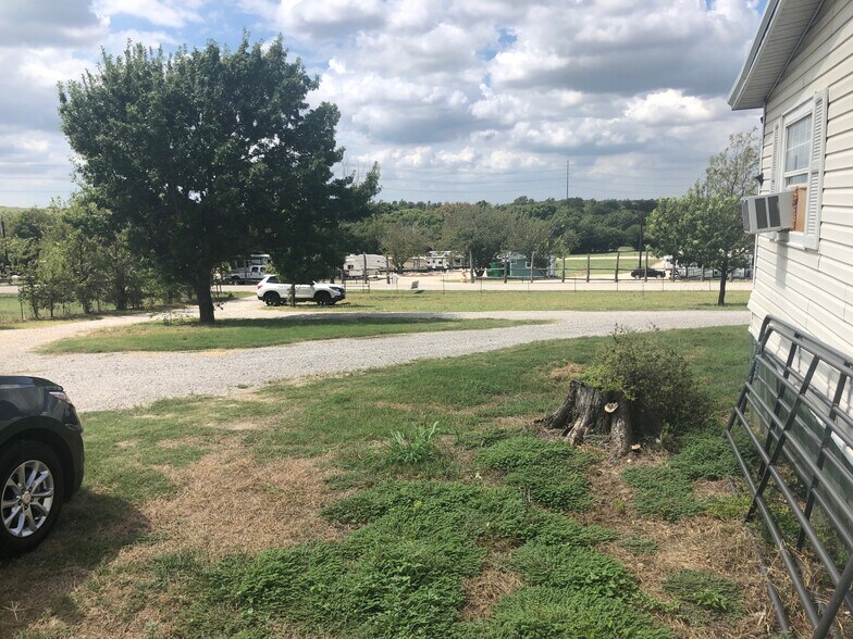 More Photos Of 13562 Brett Jackson Rd, Fort Worth Warehouse For Sale