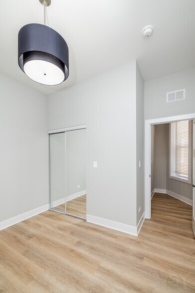 More Photos Of 3039 W 19th St, Chicago Apartments For Sale