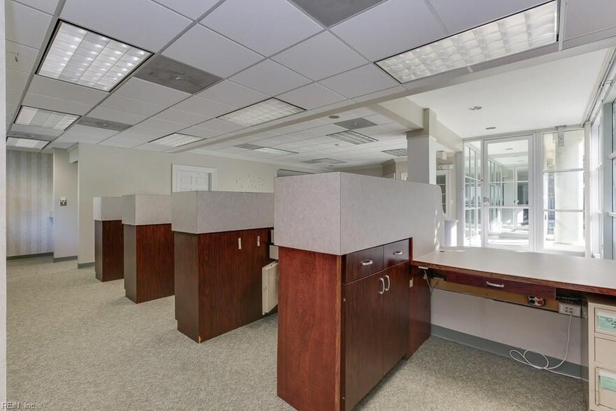 More Photos Of 100 Bosley Ave, Suffolk Bank For Lease