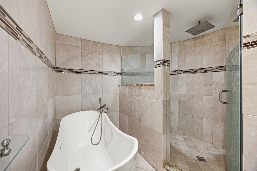 More Photos Of 4015 Luell St, Houston Specialty For Sale