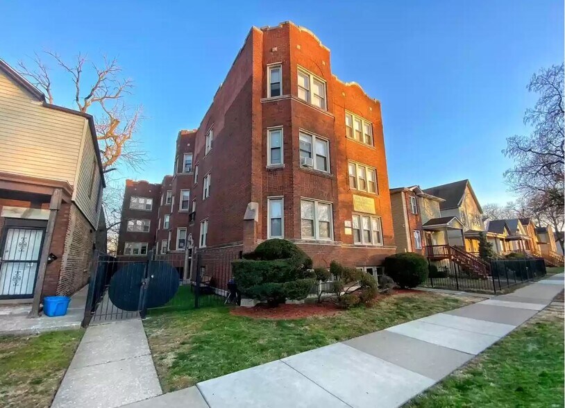 More Photos Of 7648 S Phillips Ave, Chicago Apartments For Sale