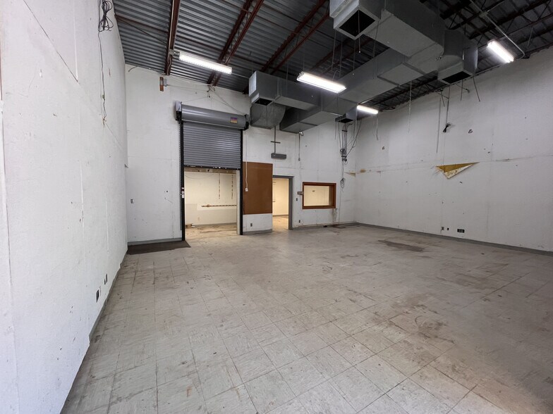 More Photos Of 4155 Old Sibley Memorial Hwy, Eagan Research And Development For Lease