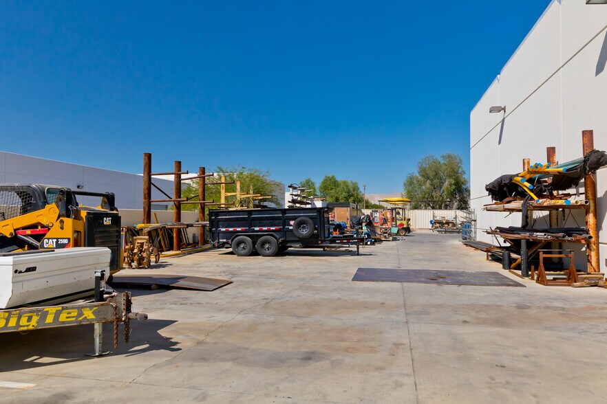 More Photos Of 31065 Plantation Dr, Thousand Palms Warehouse For Sale