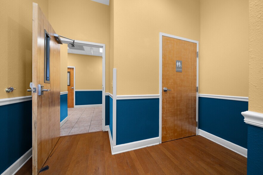 More Photos Of 5925 SE Abshier Blvd, Belleview Medical For Sale