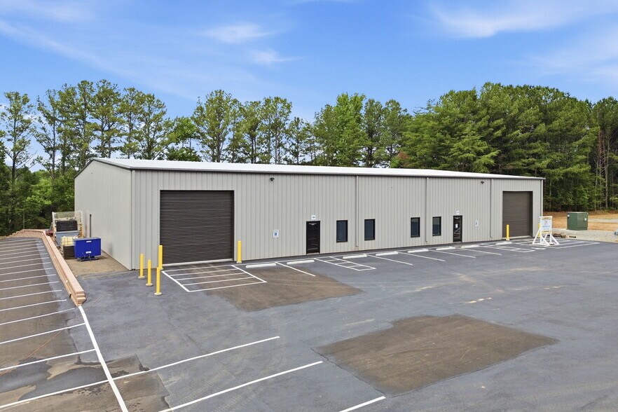 More Photos Of 120 Don Westbrook S Ave, Jasper Manufacturing For Sale