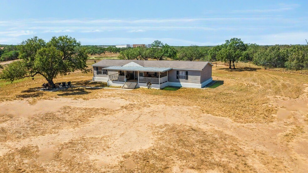 More Photos Of 20757 US Highway 83 N, Laredo Land For Sale