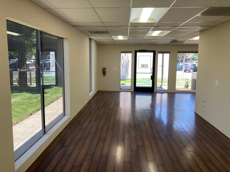 More Photos Of 5280-5290 Elvas Ave, Sacramento Medical For Lease