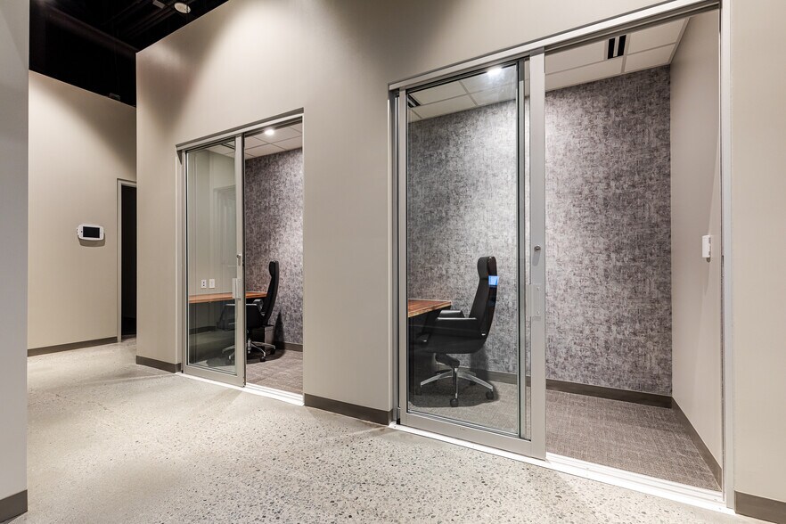 More Photos Of 3535 Peachtree Rd NE, Atlanta Coworking Space