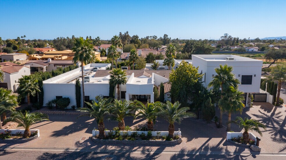 More Photos Of 9823 E Jenan Dr, Scottsdale Continuing Care Retirement Community For Sale