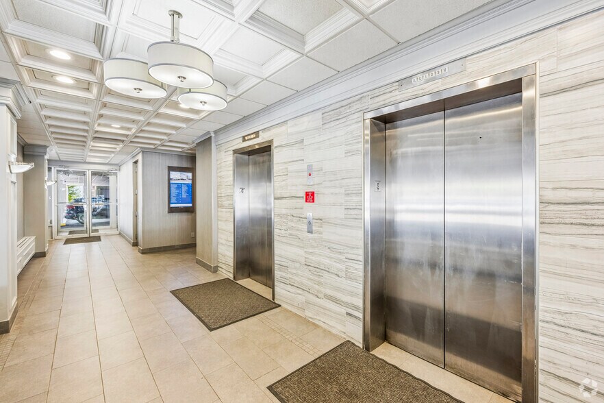 More Photos Of 265 Post Ave, Westbury Medical For Lease