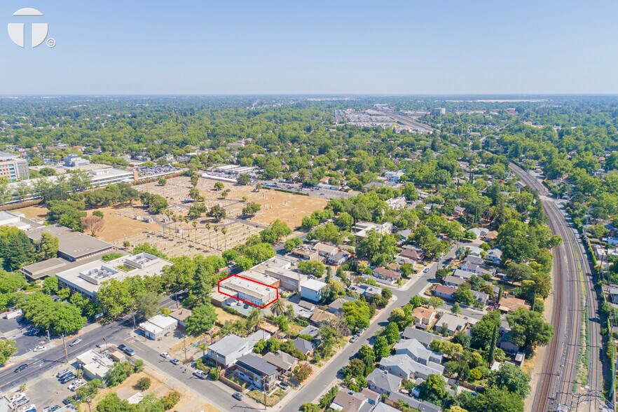 More Photos Of 2572 21st St, Sacramento Freestanding For Lease