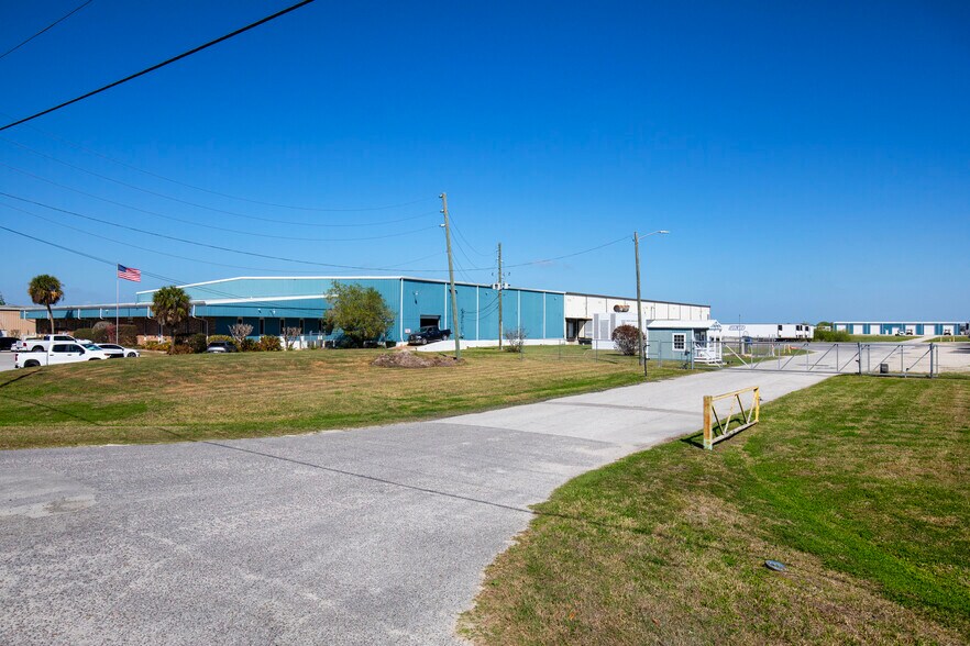 More Photos Of 5916 County Road 540, Waverly Warehouse For Sale