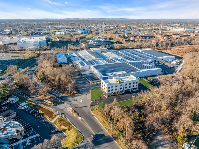 More Photos Of 374 Green St, Woodbridge Coworking Space