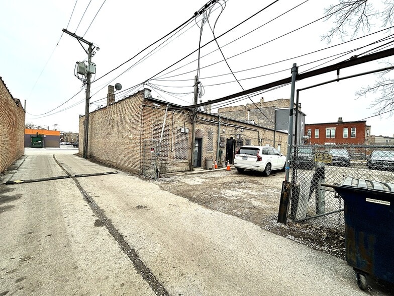 More Photos Of 3620 W Division St, Chicago Storefront For Sale