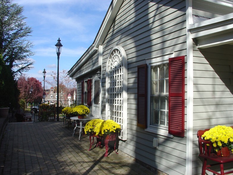 More Photos Of 20 Lewis St, Basking Ridge Freestanding For Lease