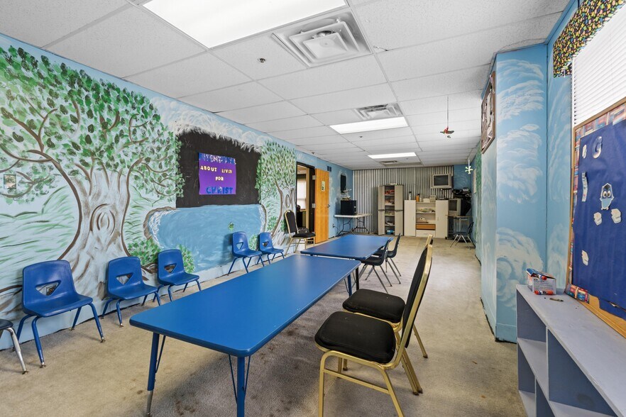 More Photos Of 1975 Haggard Ct, Lexington Religious Facility For Sale