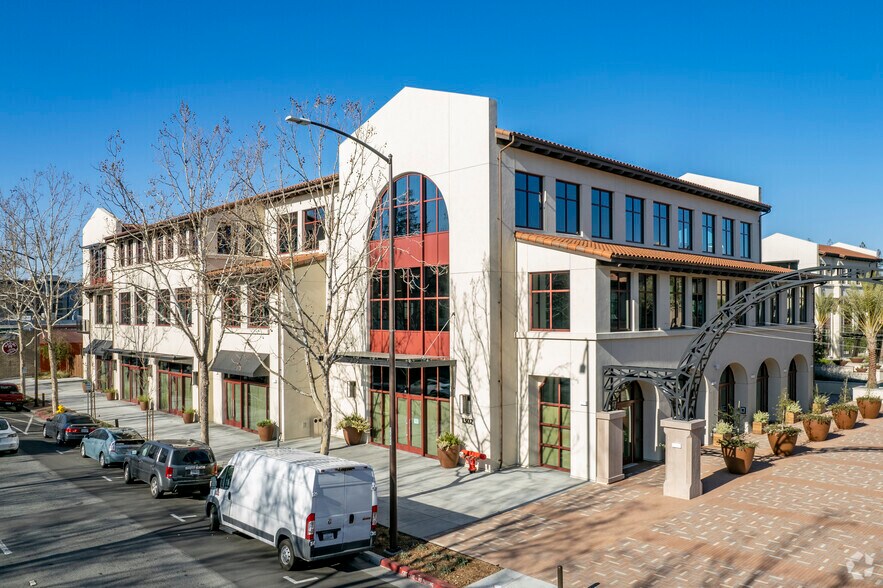 Primary Photo Of 1302 El Camino Real, Menlo Park Office For Lease