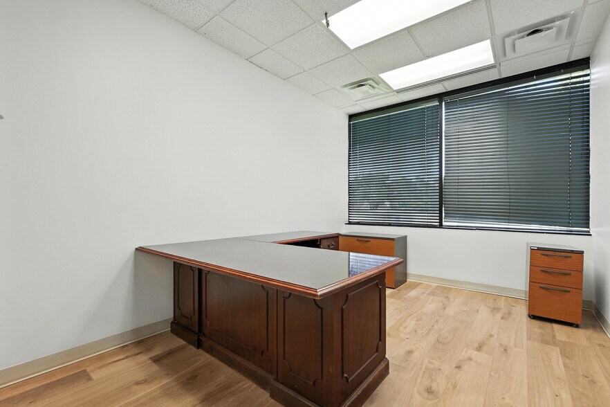 More Photos Of 1100 W Campbell Rd, Richardson Office For Sale