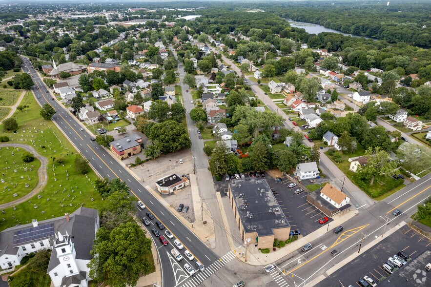 Primary Photo Of 225 Newman Ave, Rumford Office For Lease