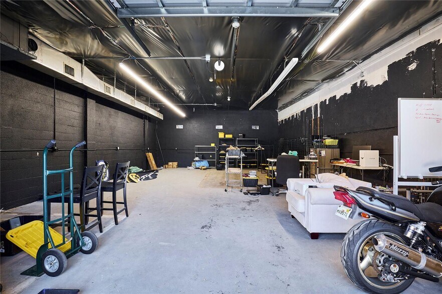 More Photos Of 1834 14th St, Bradenton Freestanding For Sale