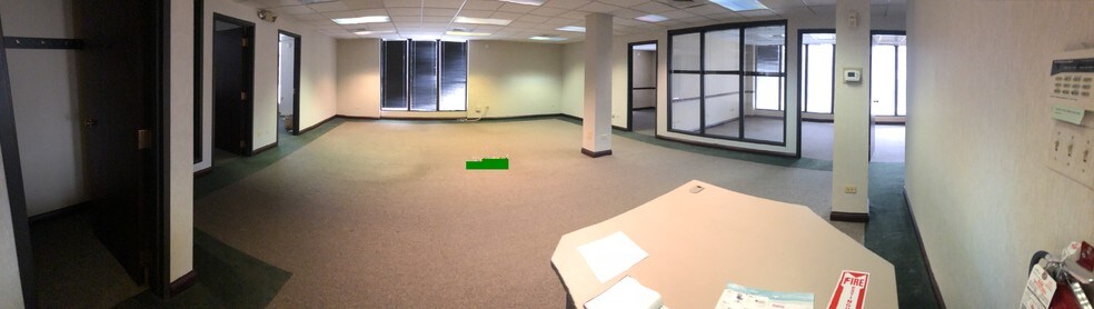 More Photos Of 3612 Lincoln Hwy, Olympia Fields Office For Sale