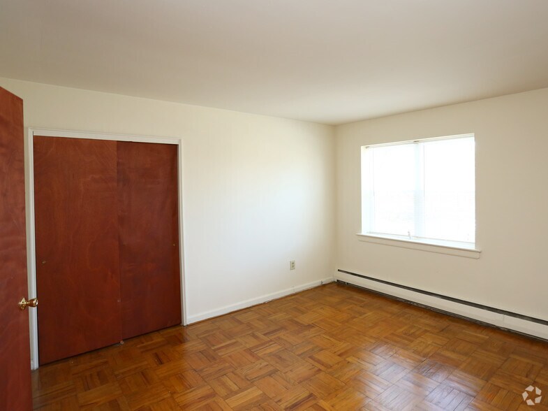 More Photos Of 34 W Montgomery Ave, Ardmore Apartments For Lease