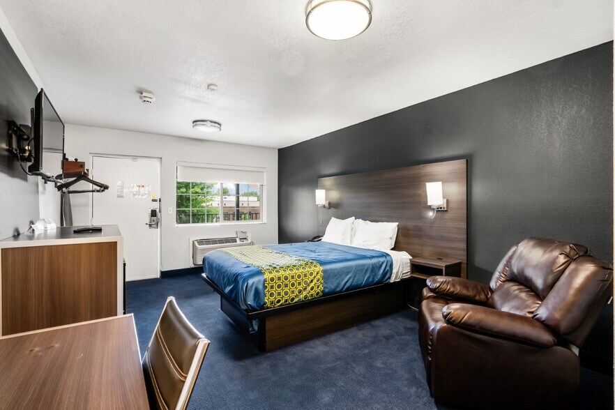 More Photos Of 4029 Marlane Dr, Grove City Hotel For Sale