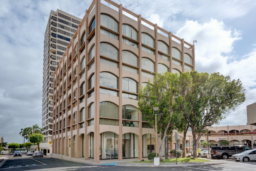 More Photos Of 4211 Waialae Ave, Honolulu Office For Lease