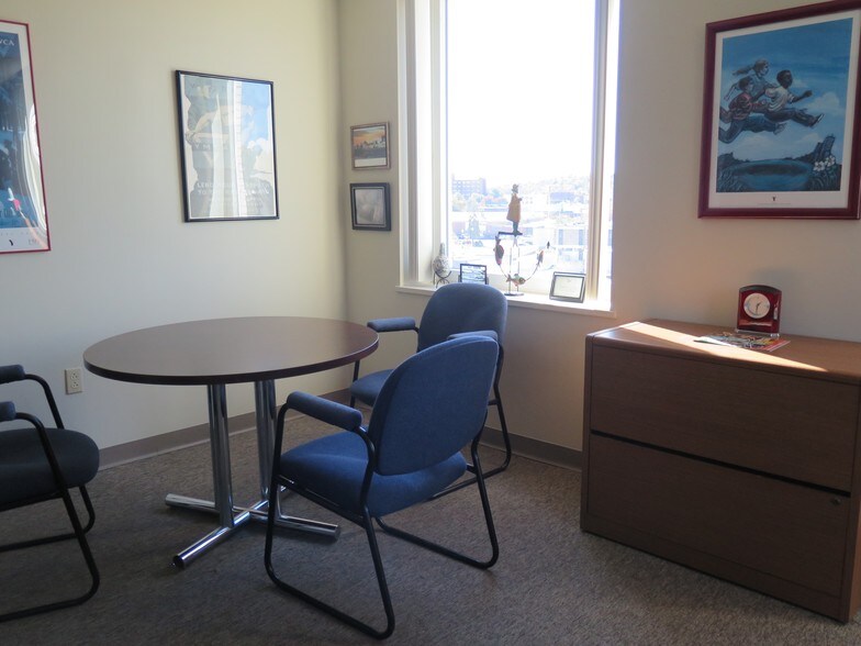 More Photos Of 101 Amesbury St, Lawrence Medical For Lease