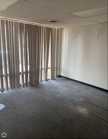 More Photos Of 505 Nucla Way, Aurora Warehouse For Lease