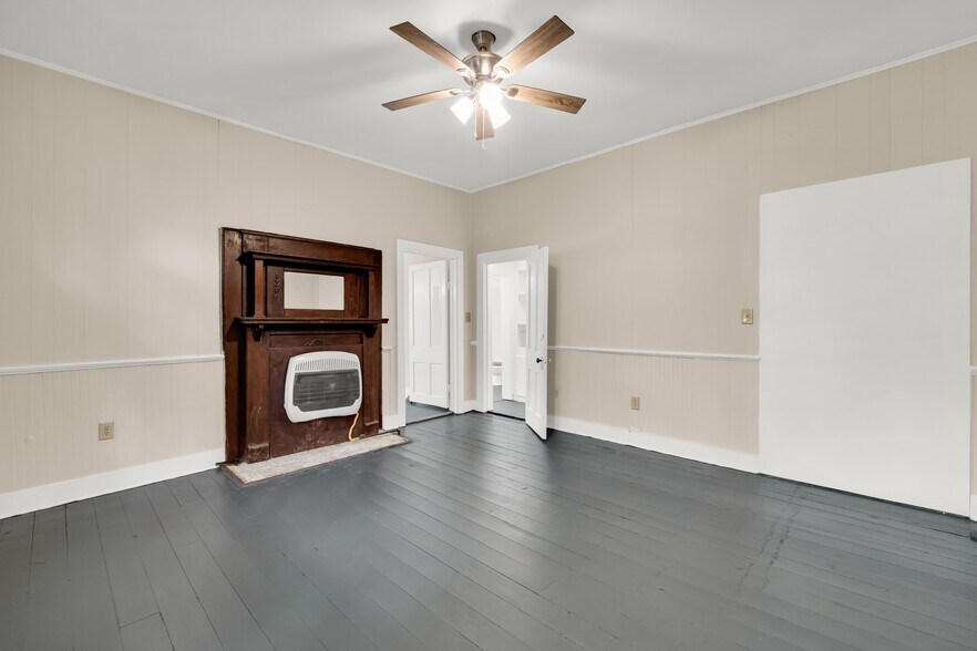 More Photos Of 817 College St, Columbus Multifamily For Sale