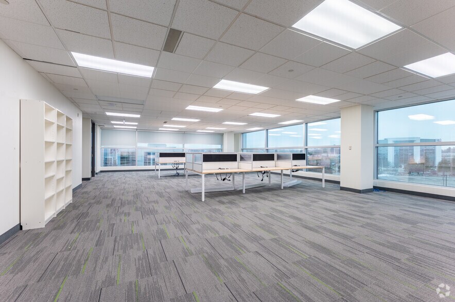 More Photos Of 5500 N Service Rd, Burlington Coworking Space