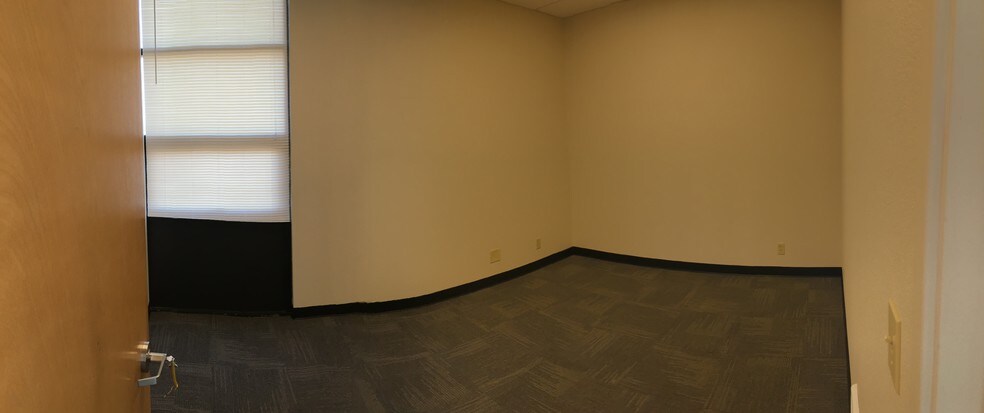 More Photos Of 3101 111th St SW, Everett Manufacturing For Lease