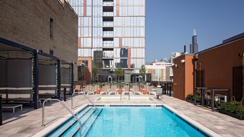 More Photos Of 161 N May St, Chicago Apartments For Lease