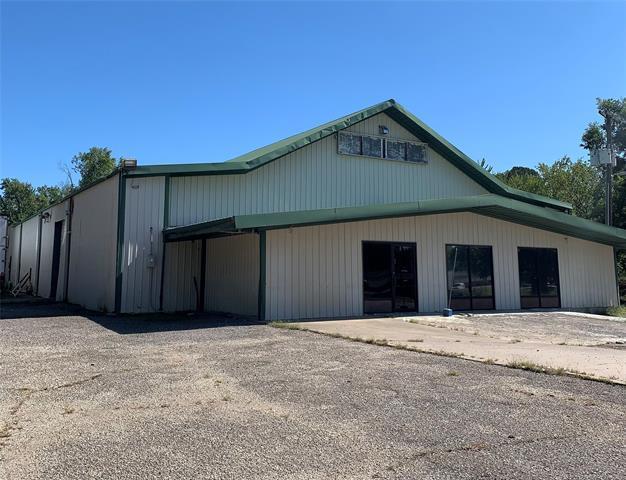More Photos Of 713 N 2nd St, Stilwell Industrial For Sale