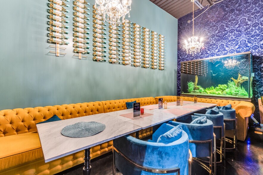 More Photos Of 2601 W Jefferson St, Grand Prairie Bar For Sale