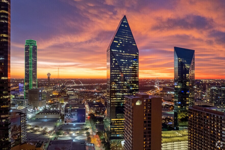 More Photos Of 1445 Ross Ave, Dallas Office For Sale