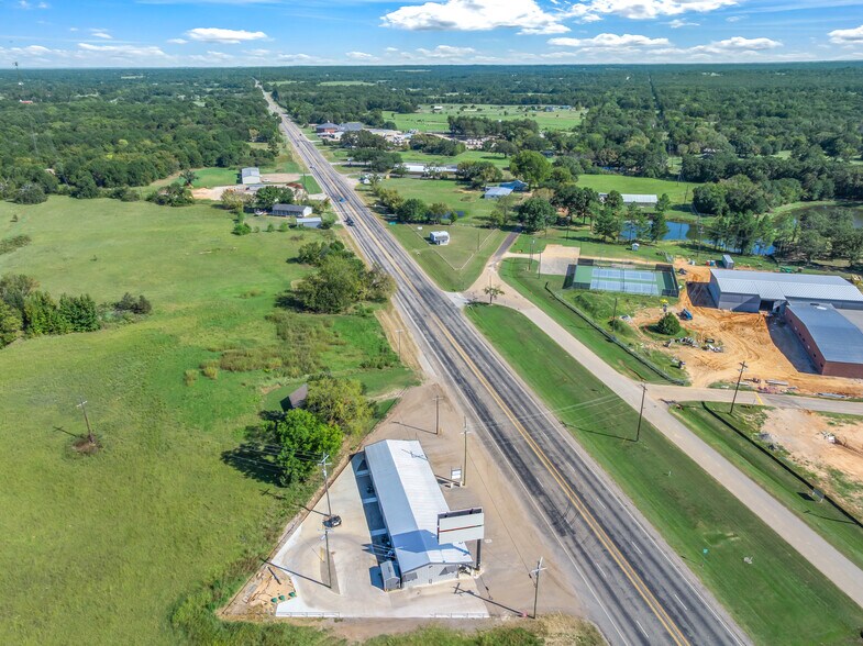 More Photos Of 15996 Highway 80, Edgewood Flex For Sale