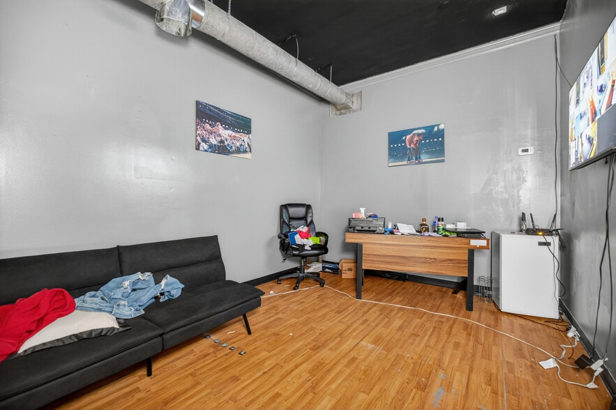More Photos Of 42-58 Bank St, Waterbury, Ct, Waterbury Storefront Retail Office For Sale
