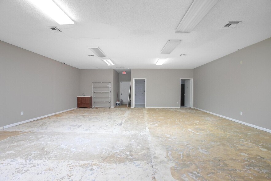 More Photos Of 1240 E Normandy Blvd, Deltona Office For Sale