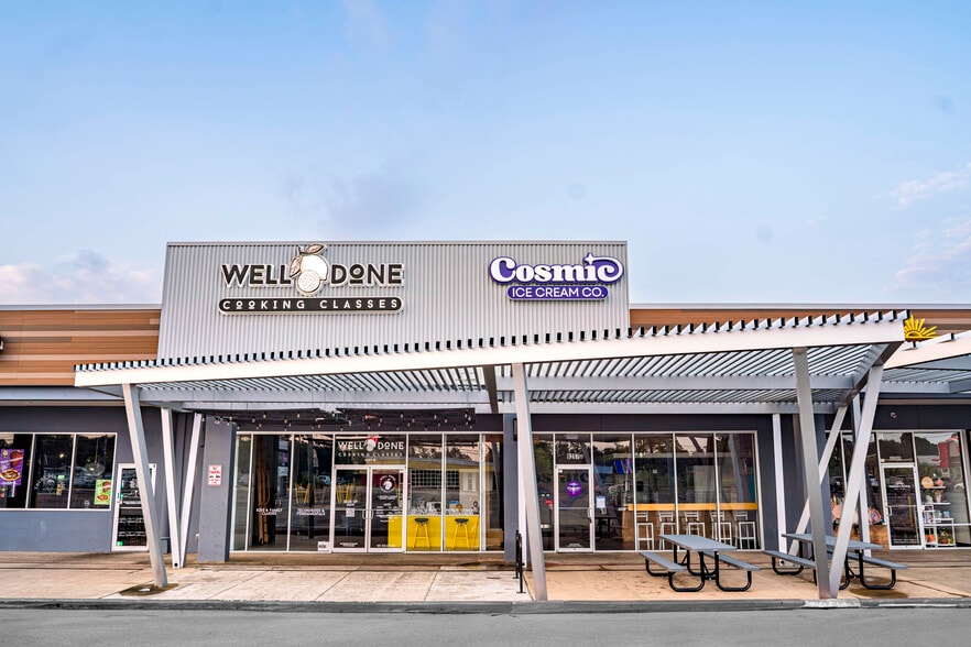 More Photos Of 8141 Long Point Rd, Houston Unknown For Lease